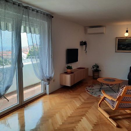 Privileggio Residence Ровінь Екстер'єр фото