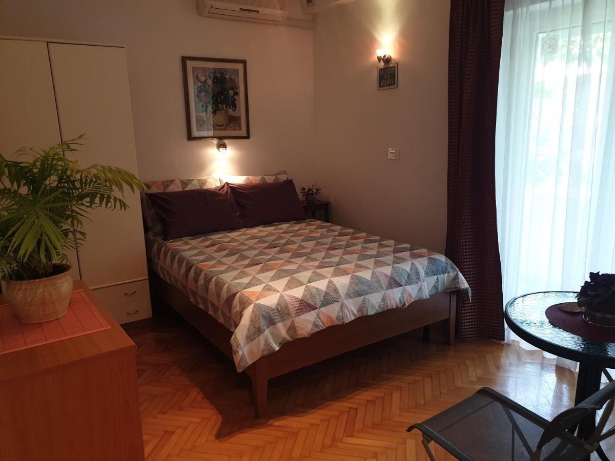 Privileggio Residence Ровінь Екстер'єр фото